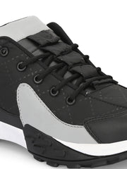 Black Sneaker